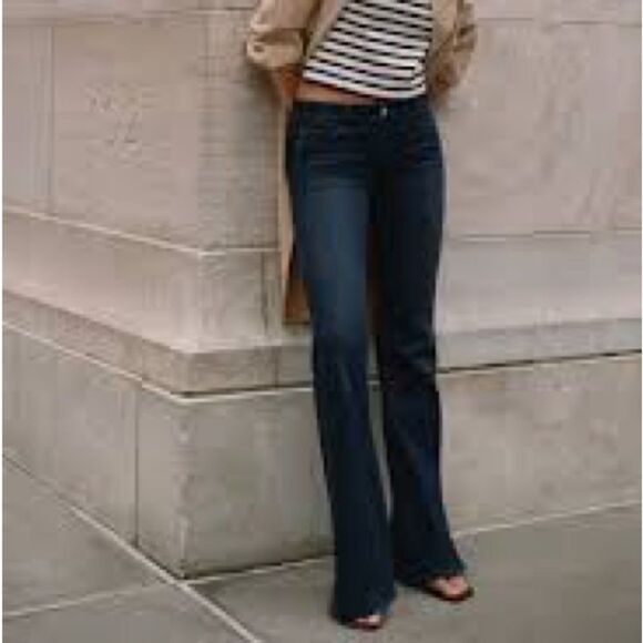 Anthropologie Pilcro Low-Rise Dark Wash Boho Style Flare Jeans Size 28 NWT - Picture 1 of 13